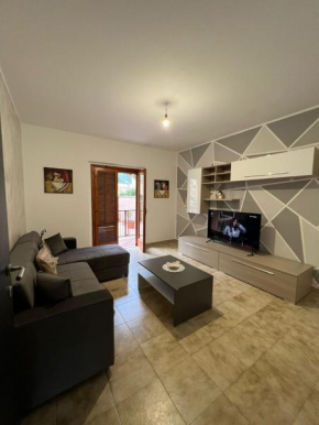 Отель Da Nicoletta Apartments Cefalù, Чефалу